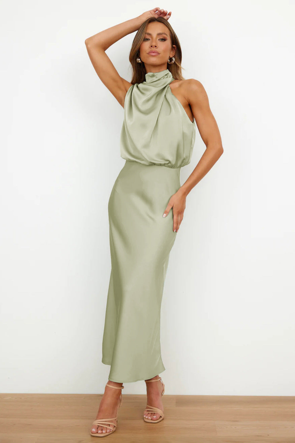 Auriane™ | Robe longue en satin à col halter