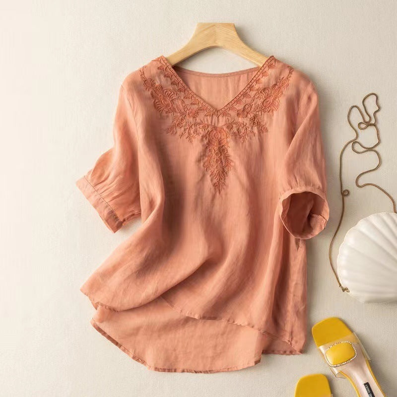 Ilona™ | Chemise col V brodée