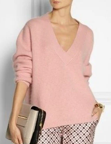 Ensemble deux pièces rose à col en V et poche latérale