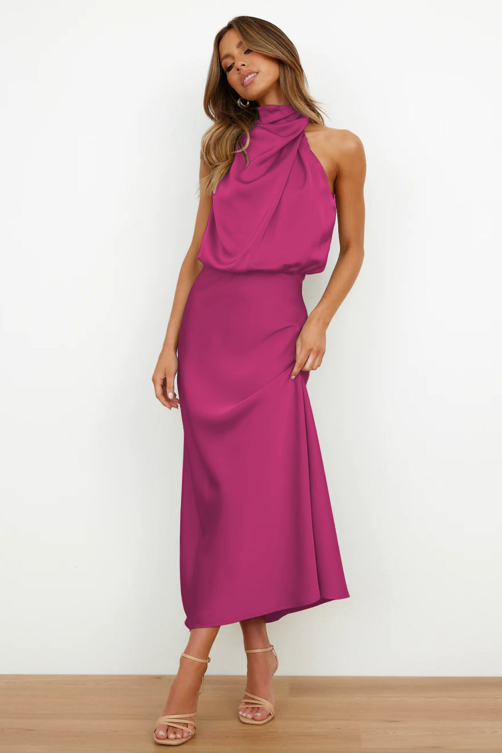 Auriane™ | Robe longue en satin à col halter