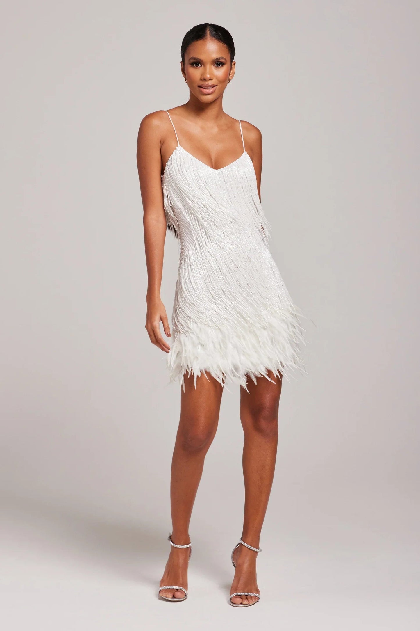 JOYCÈLE - ROBE DE SOIRÉE MODERNE À PLUMES