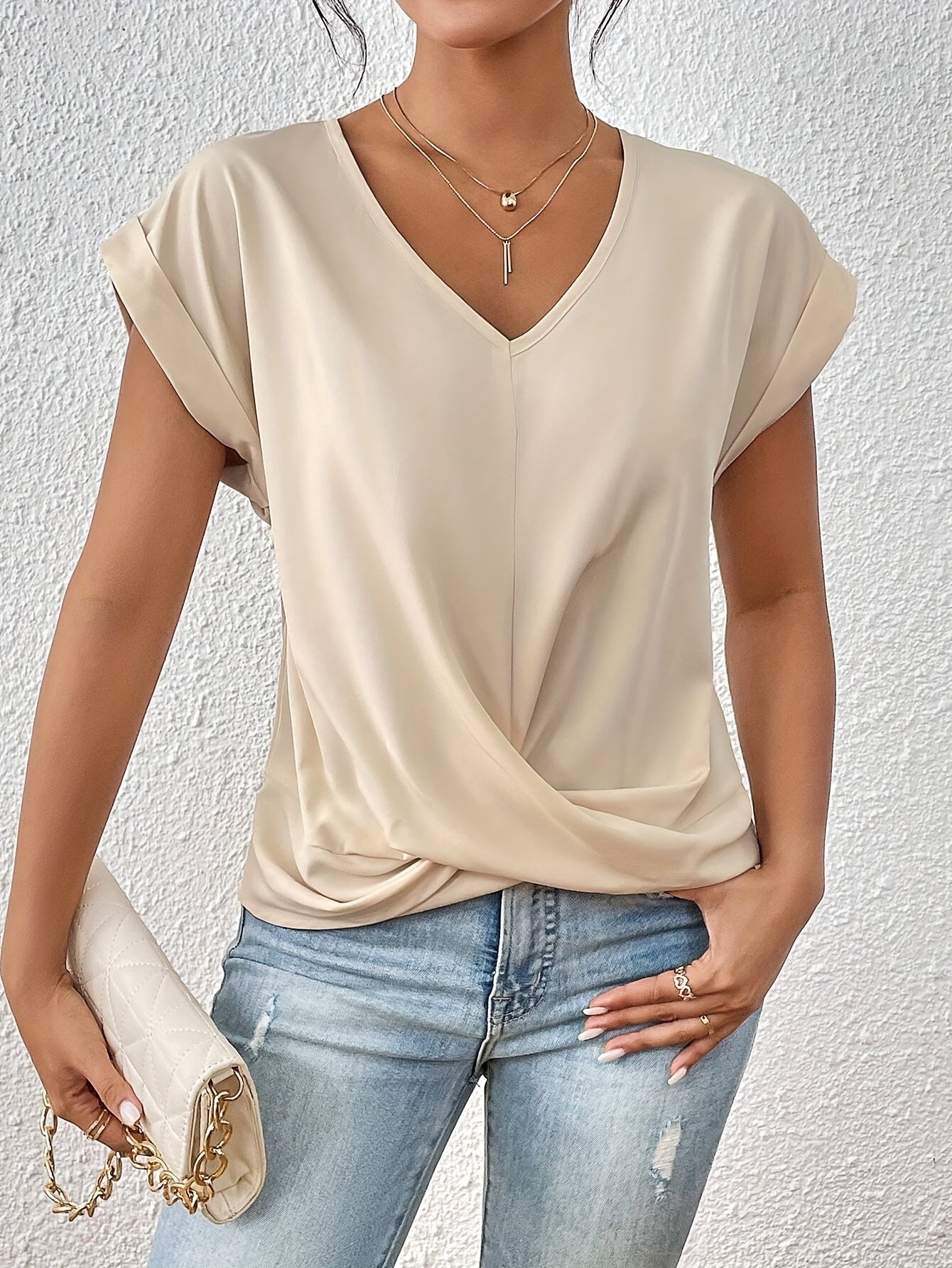 TARA – BLOUSE SIMPLE À COL EN V