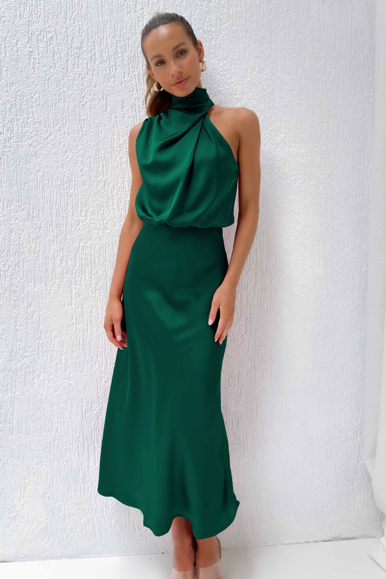 Auriane™ | Robe longue en satin à col halter