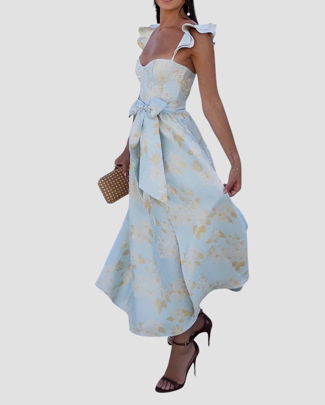 Brune | Robe élégante