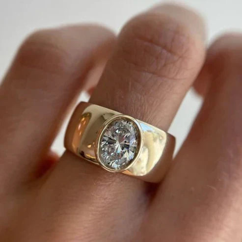 Bague Vintage avec Zirconia Incrustée en Or