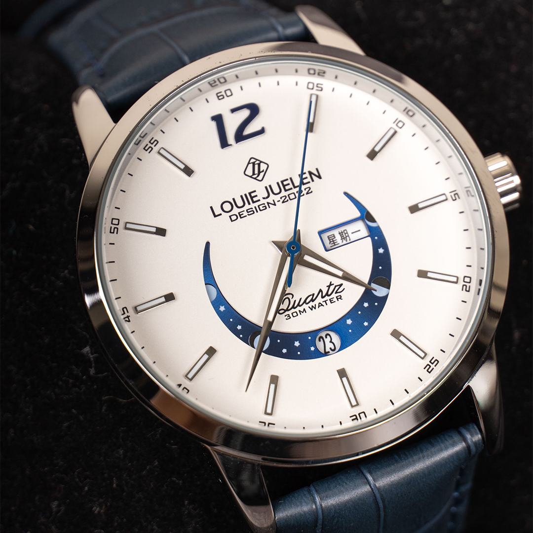 Montre élégante avec phases de lune