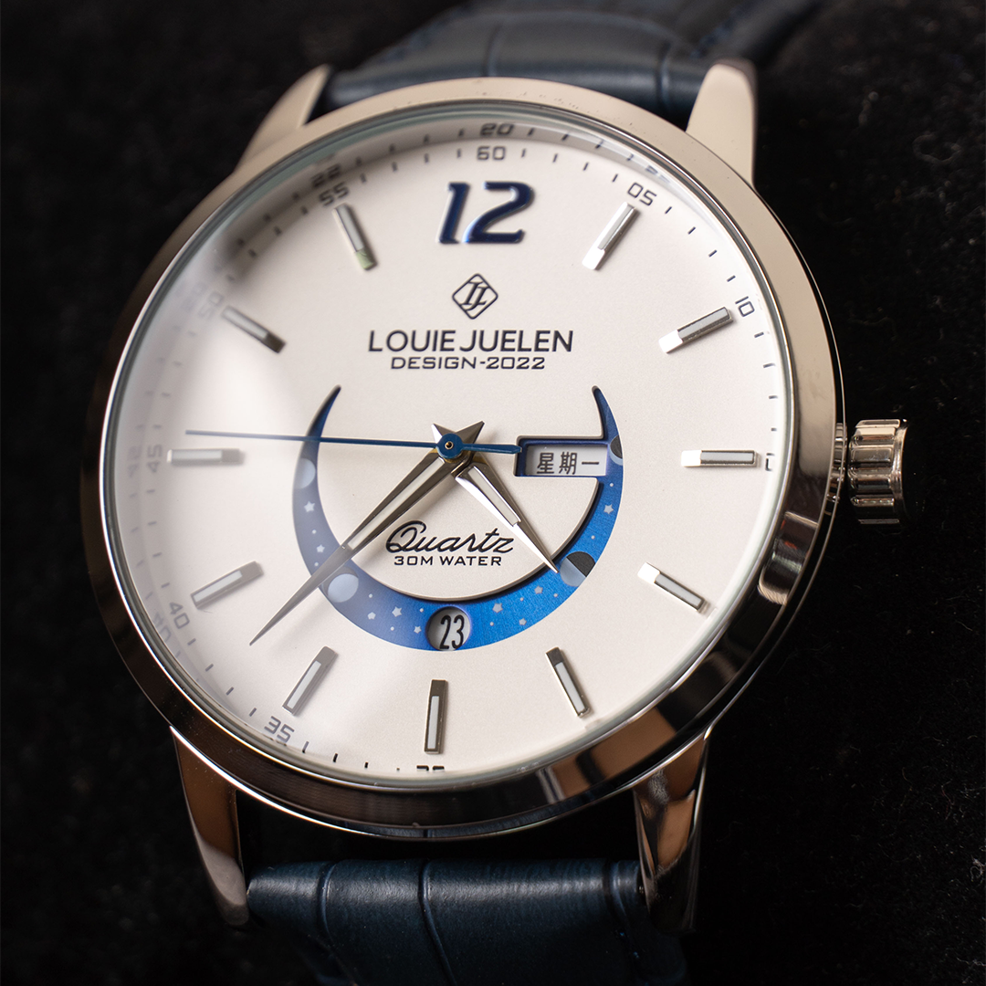 Montre élégante avec phases de lune