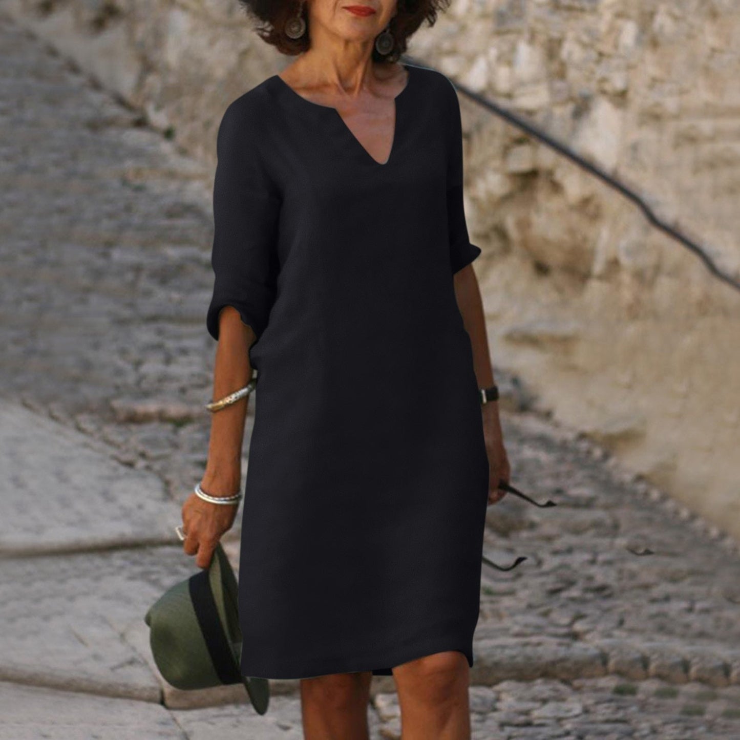 Annette | Robe animée à col en V