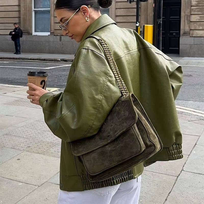 Shanel / Veste en cuir oversize