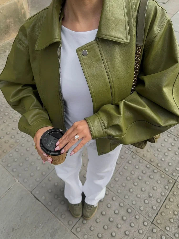 Shanel / Veste en cuir oversize