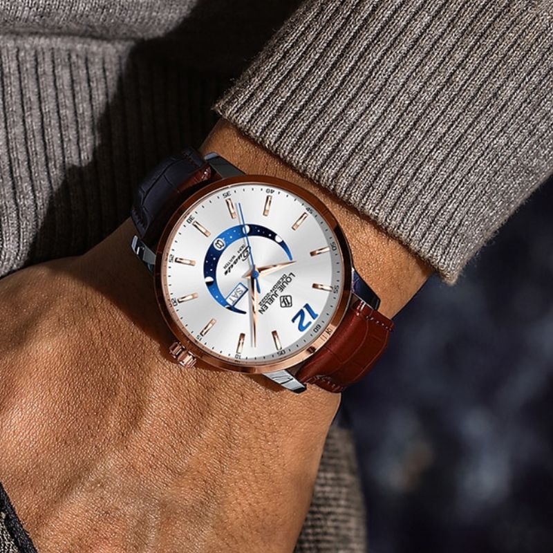 Montre élégante avec phases de lune