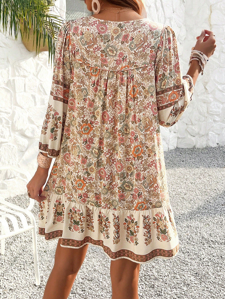 Perle™ | Robe fleurie à col en V