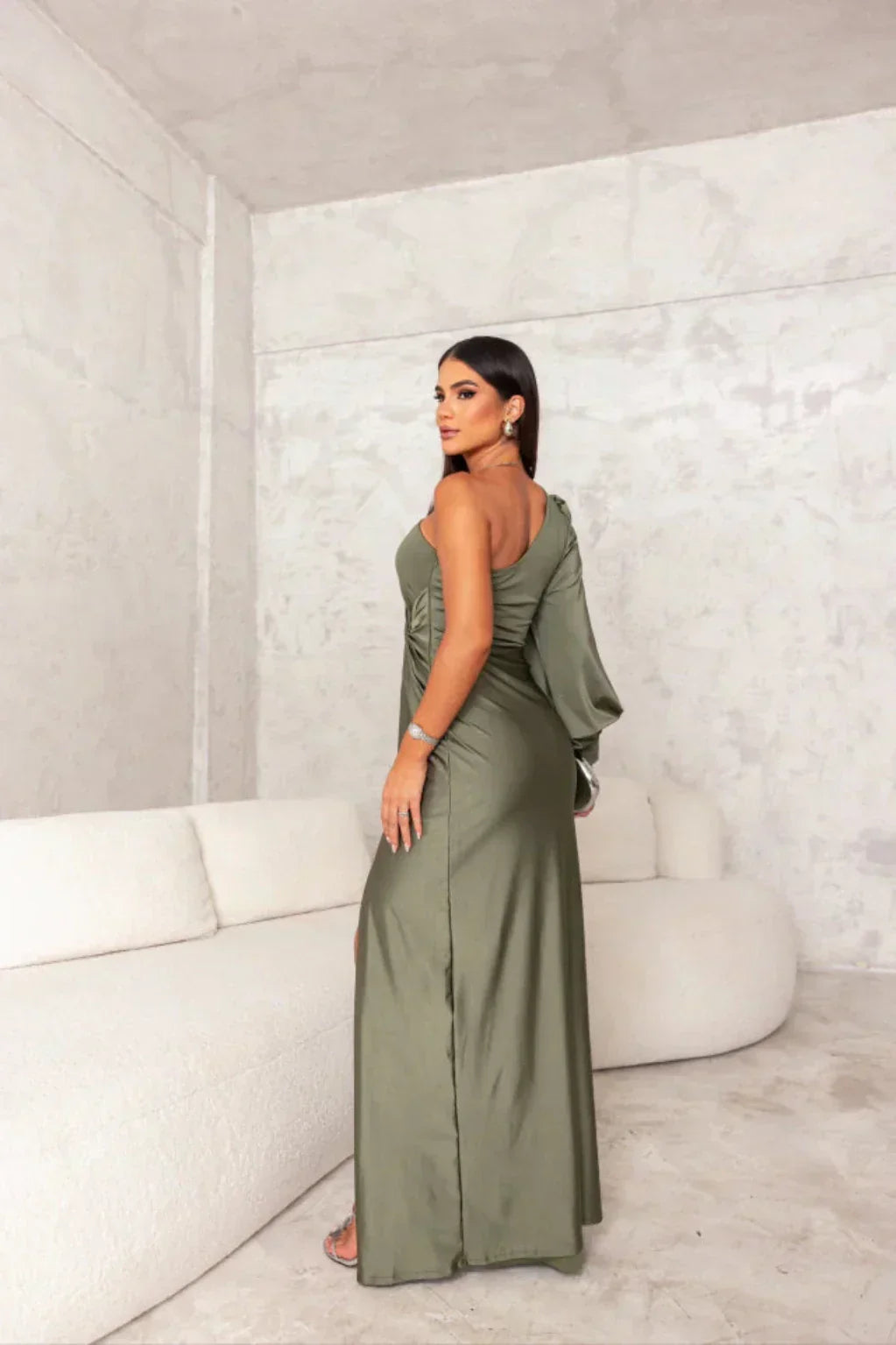Araceli | Robe en satin à une manche