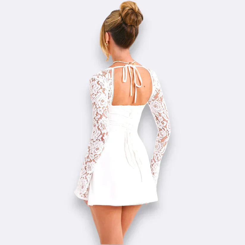 REINE - ROBE MINI À LA MODE