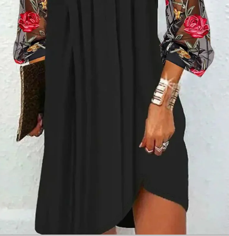 Julia Mini-robe élégante à manches transparentes et col en V