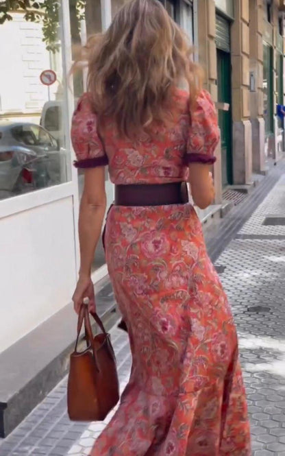 Robe longue rose élégante à manches courtes