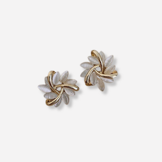 Boucles d'oreilles de luxe en opale blanche Sonja