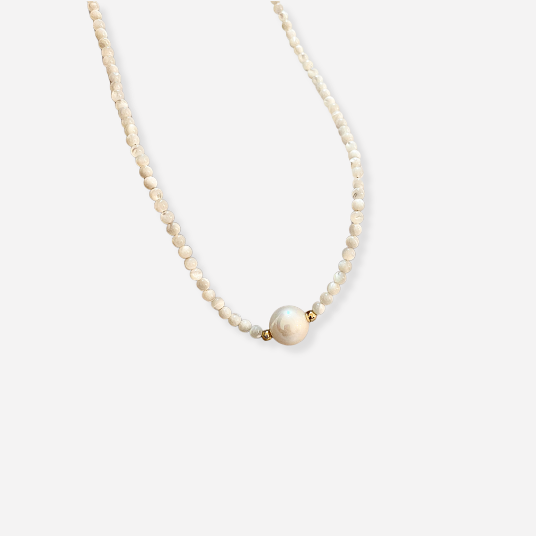 Collier de perles élégant Diora
