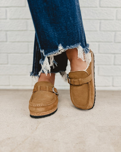 Marchelune Women's Buckley Shearling Clogs - Tea
