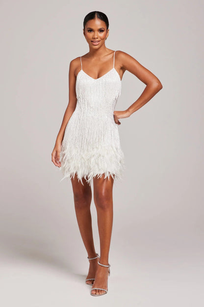 JOYCÈLE - ROBE DE SOIRÉE MODERNE À PLUMES