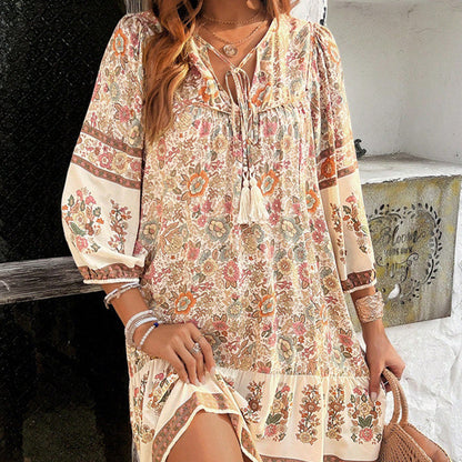 Perle™ | Robe fleurie à col en V