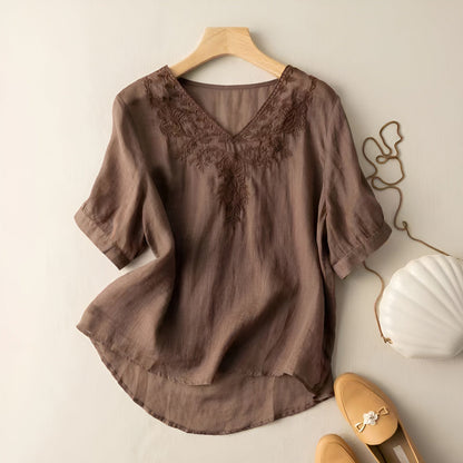 Ilona™ | Chemise col V brodée
