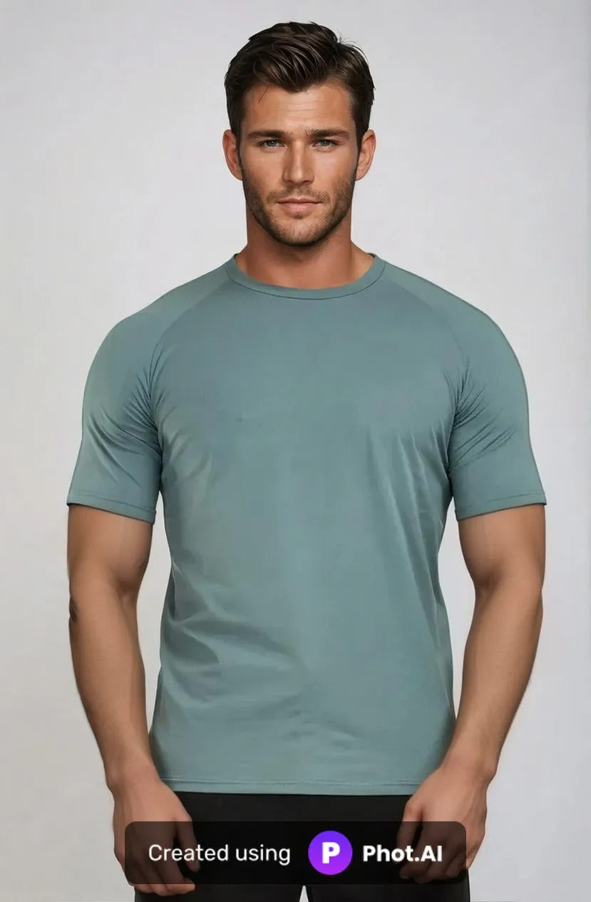 LE T-SHIRT BASIQUE MUSCLE