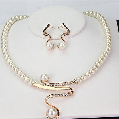 Collier de perles Vénus + boucles d'oreilles