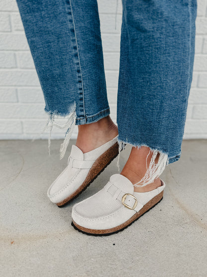 Marchelune Buckley Suede Embossed - Corduroy Antique White
