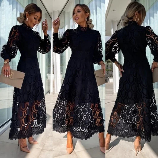 Blanca - Robe longue en dentelle à col haut et manches bouffantes