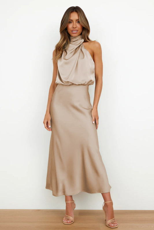 Auriane™ | Robe longue en satin à col halter