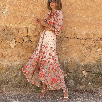 Robe longue élégante à col imprimé floral