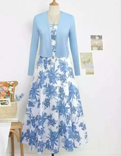 Robe midi unique à imprimé végétal bleu avec veste