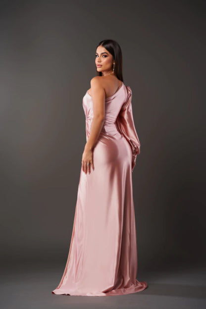 Hilda™ – Robe élégante avec finesse