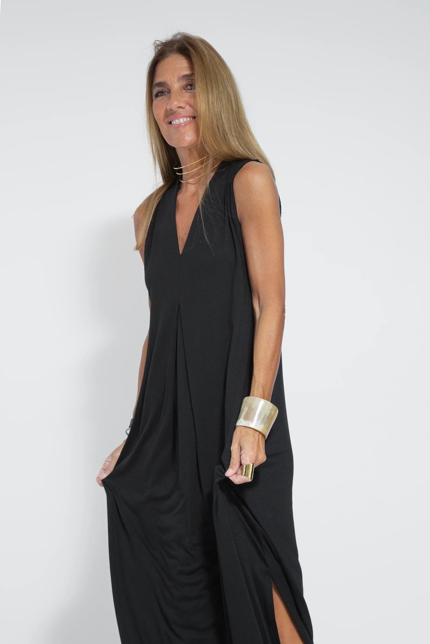 VIVIENNE - ROBE FLATTEUSE POUR LA SILHOUETTE AVEC GILET